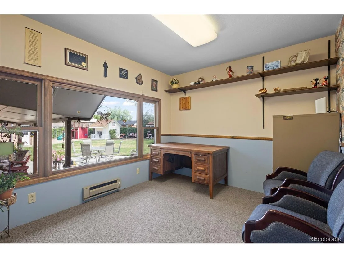 Photo of 1469 Douglas Dr