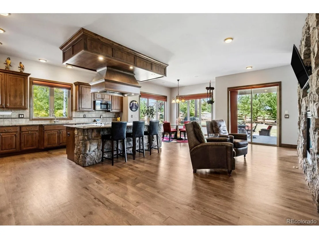 Photo of 4923 Raintree Cir