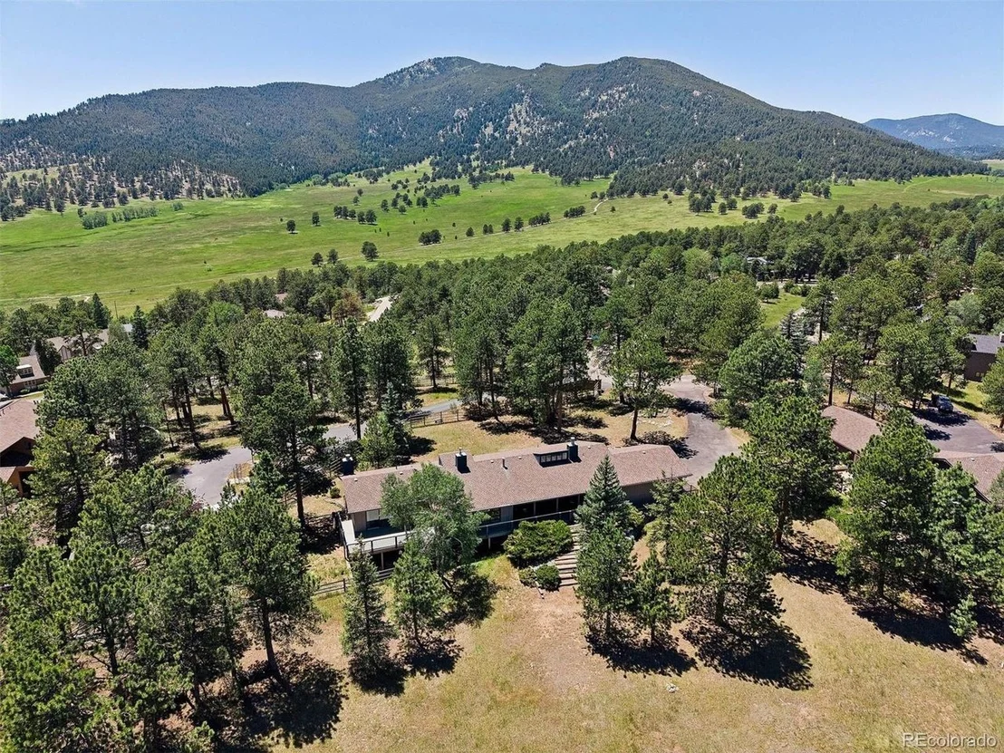 Photo of 31347 Tamarisk Ln