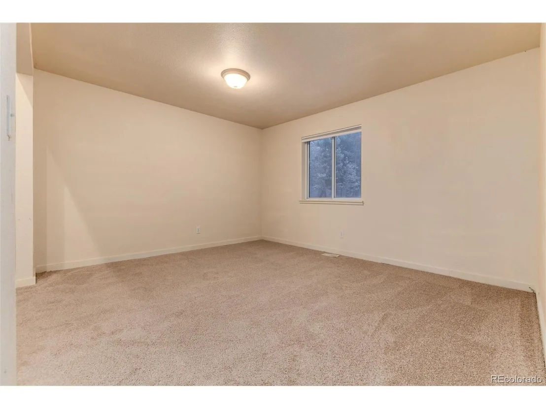 Photo of 250 Upper Forest Rd
