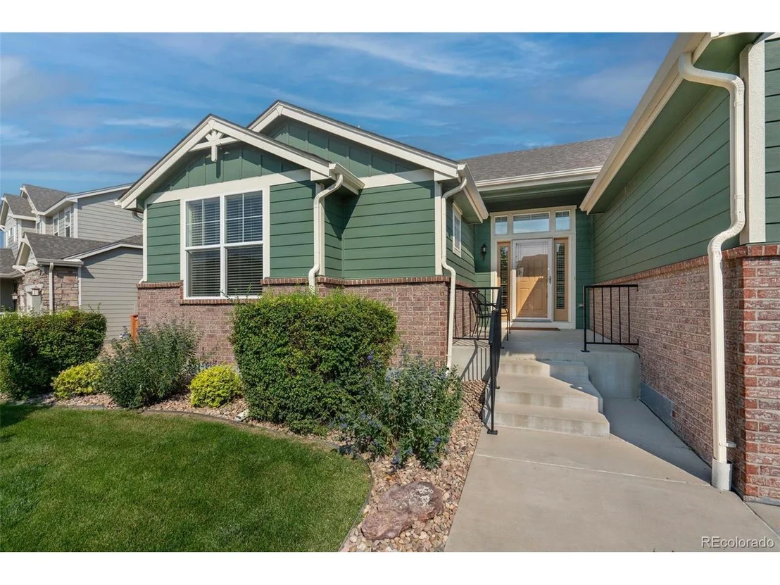Photo of 15550 Carob Cir