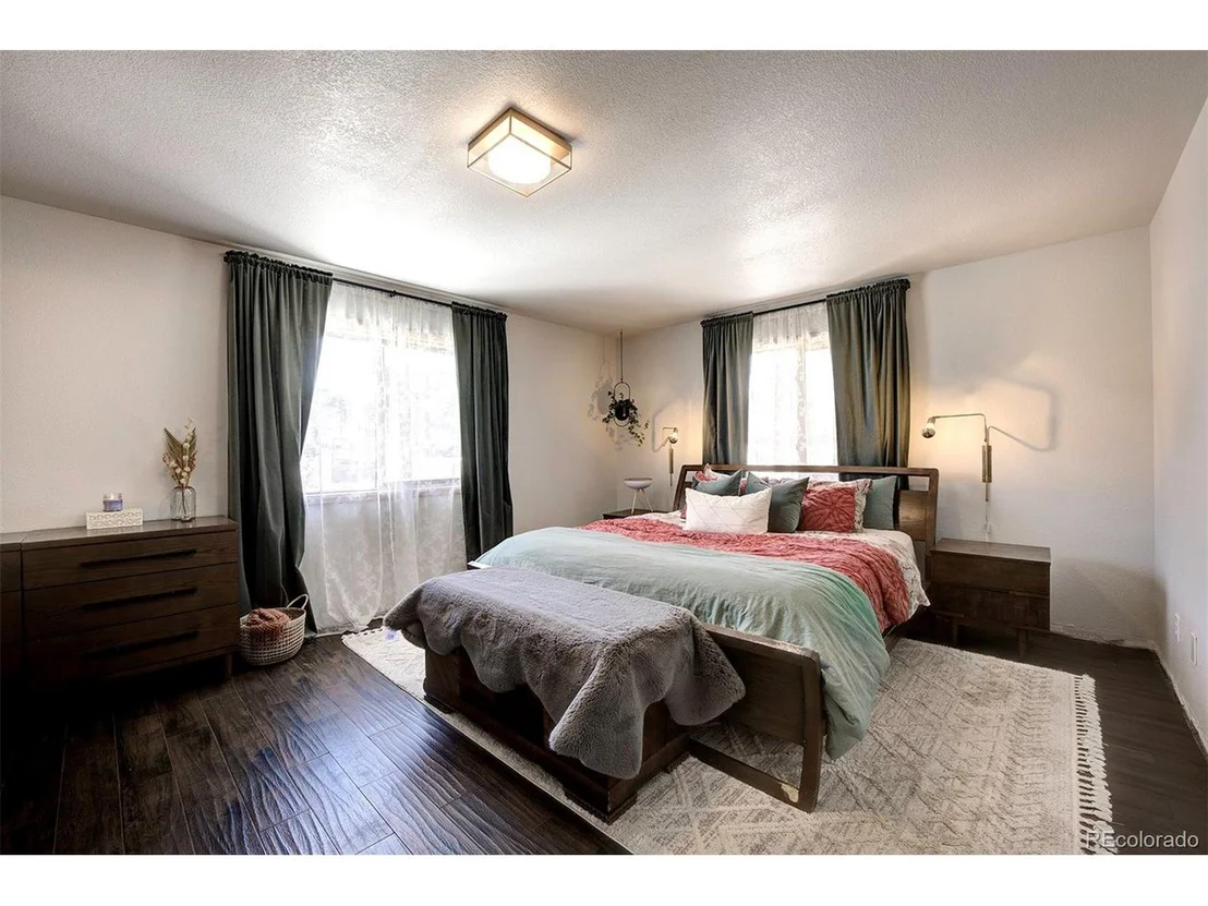 Photo of 454 Conifer Dr