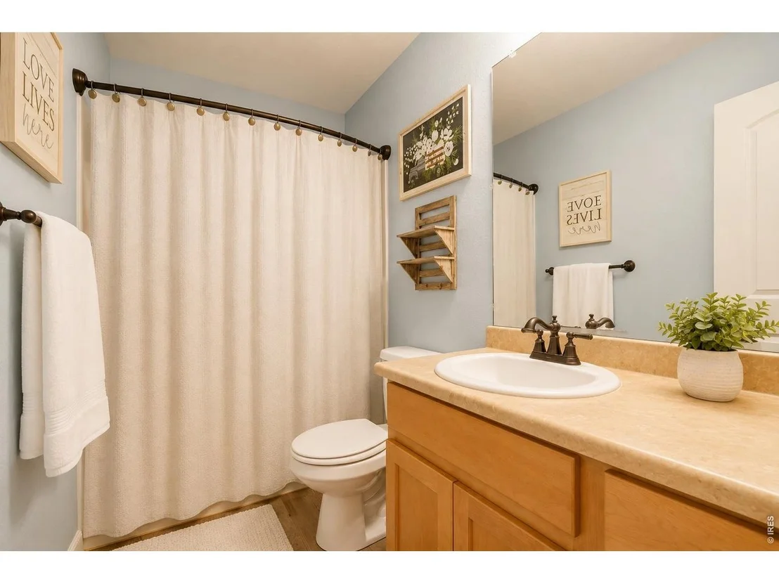 Photo of 708 Mountain Ave