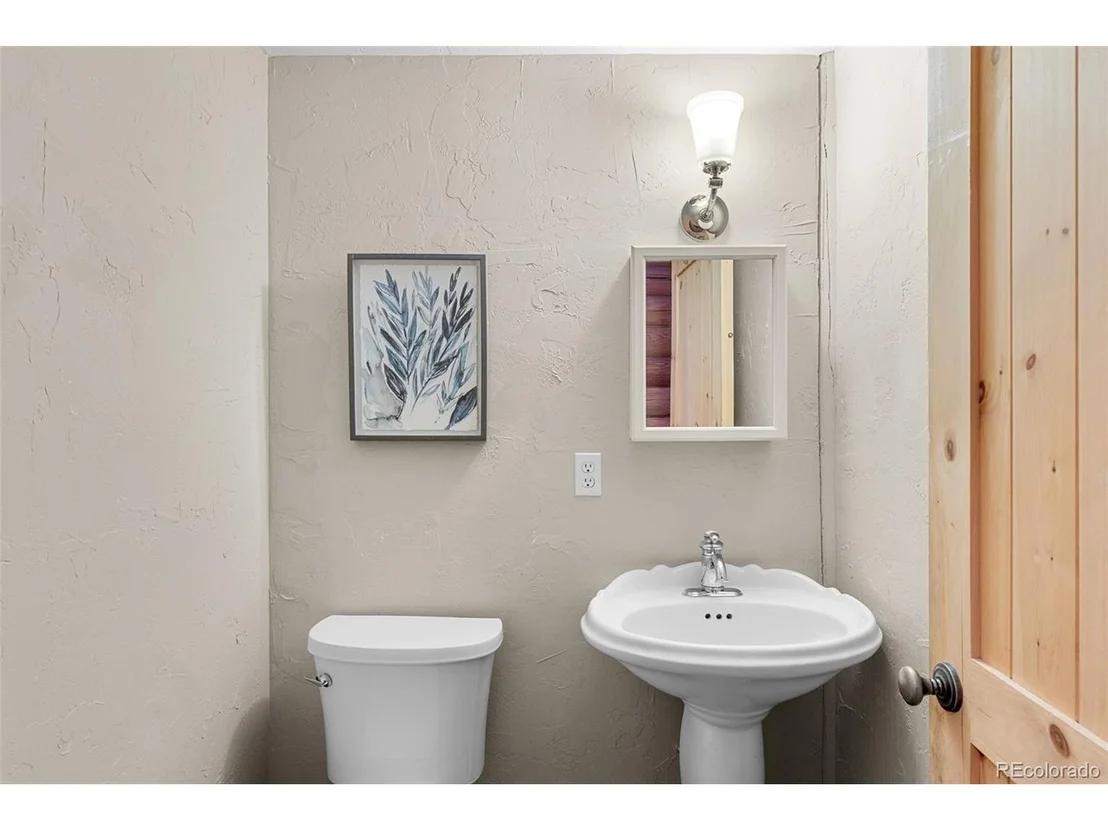 Photo of 33755 Columbine Cir