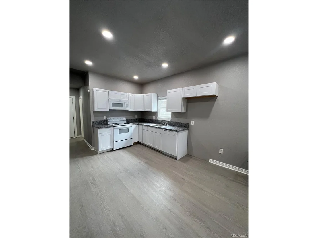 Photo of 4638 Logan St