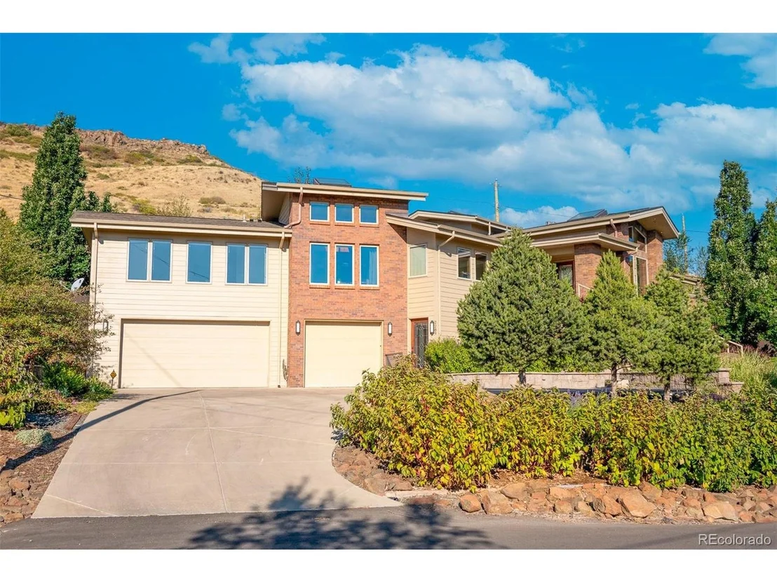 Photo of 2289 Old Quarry Rd