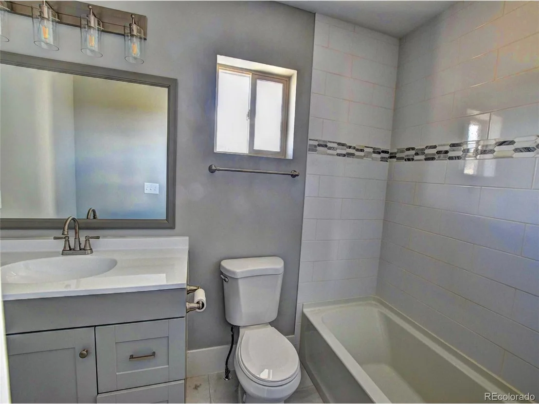 Photo of 2339 Arrowhead Dr