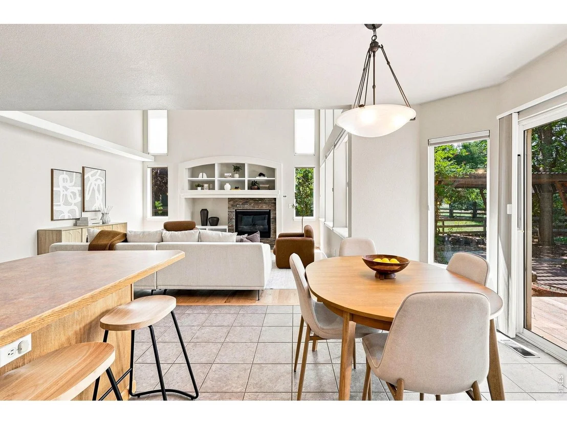 Photo of 2854 Blue Jay Way
