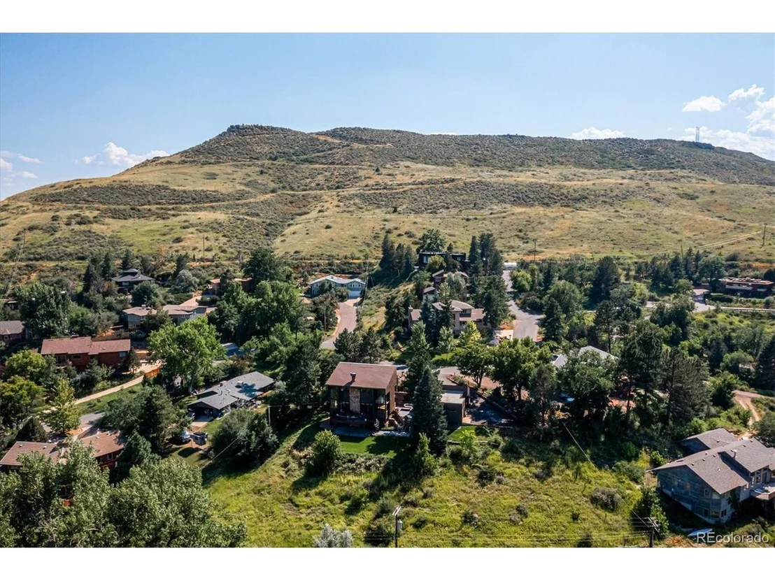 Photo of 14495 Foothill Rd