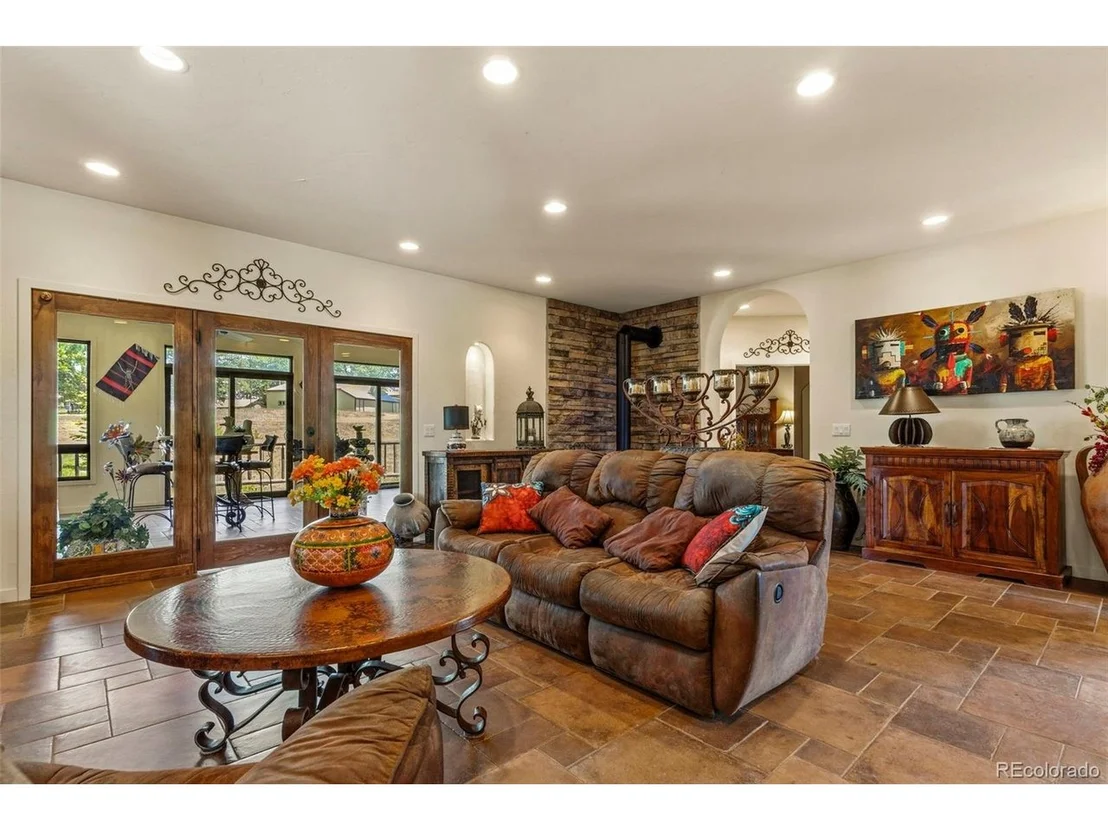 Photo of 28098 Green Valley Ln
