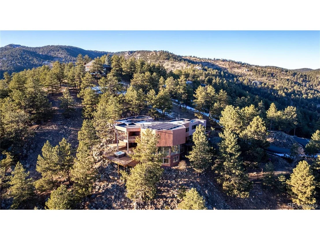 Photo of 1077 Carriage Hills Dr