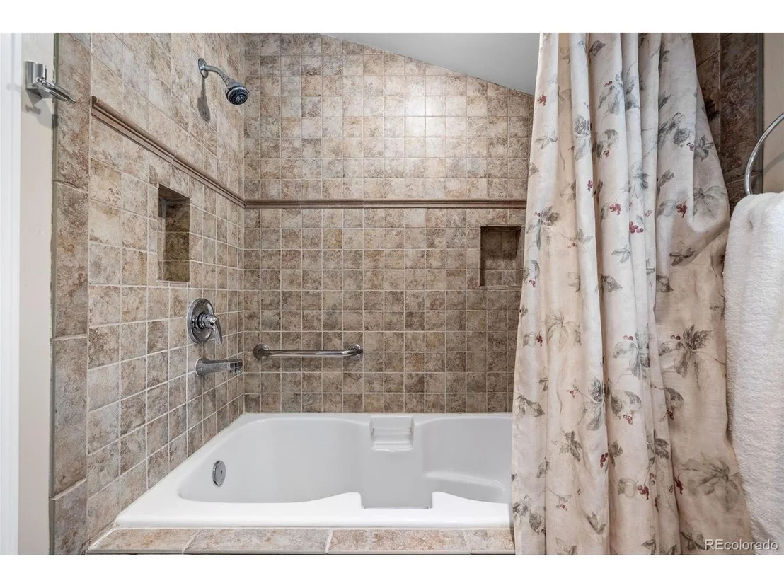 Photo of 333 Jersey St