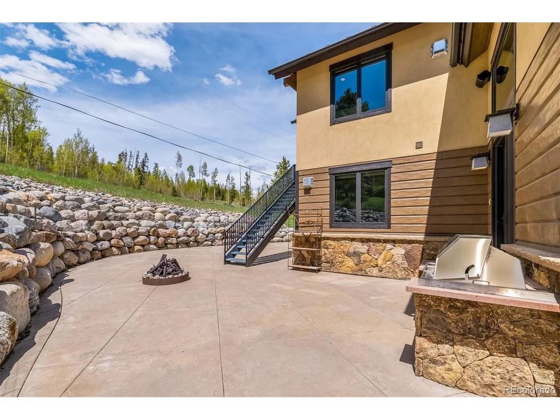 Photo of 127 Royal Redbird Dr
