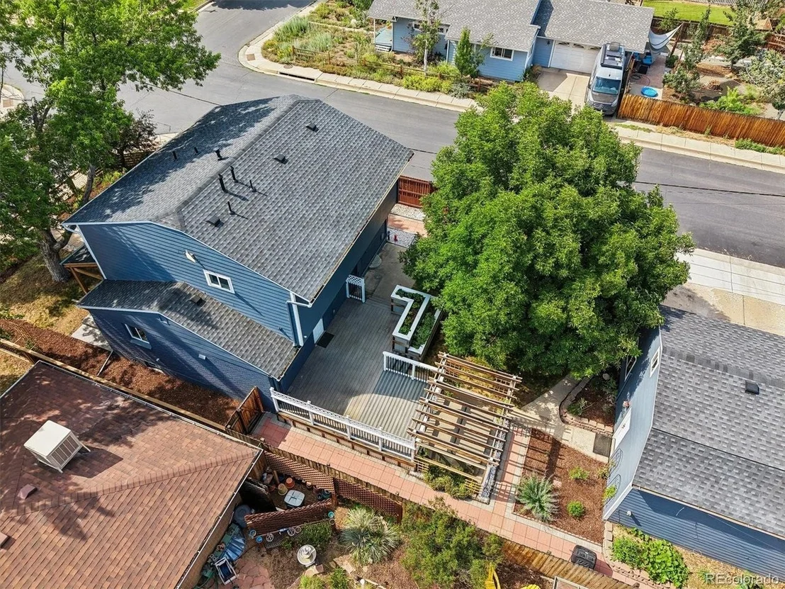Photo of 2190 Jay St