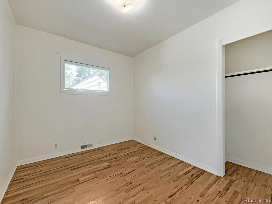 Photo of 1901 Columbine Ave