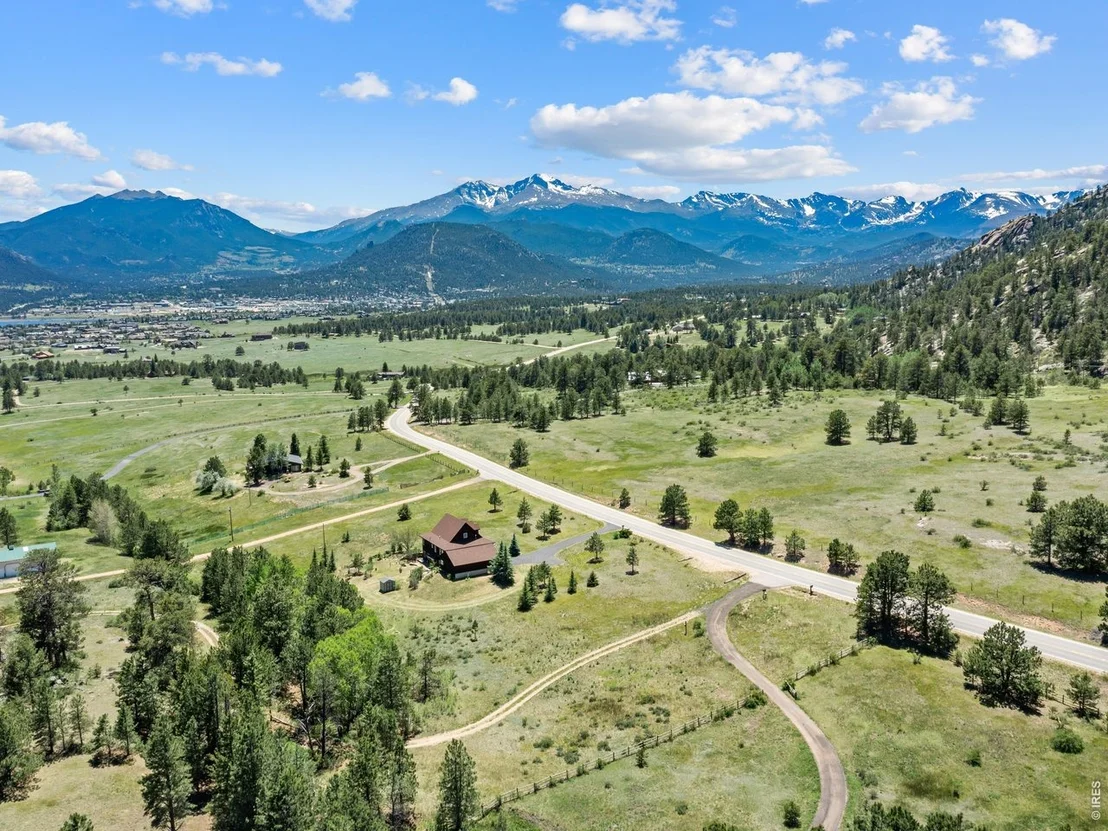 Photo of 2180 Devils Gulch Rd