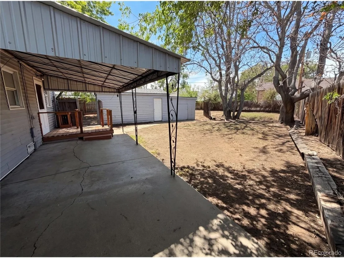 Photo of 4365 Iris St