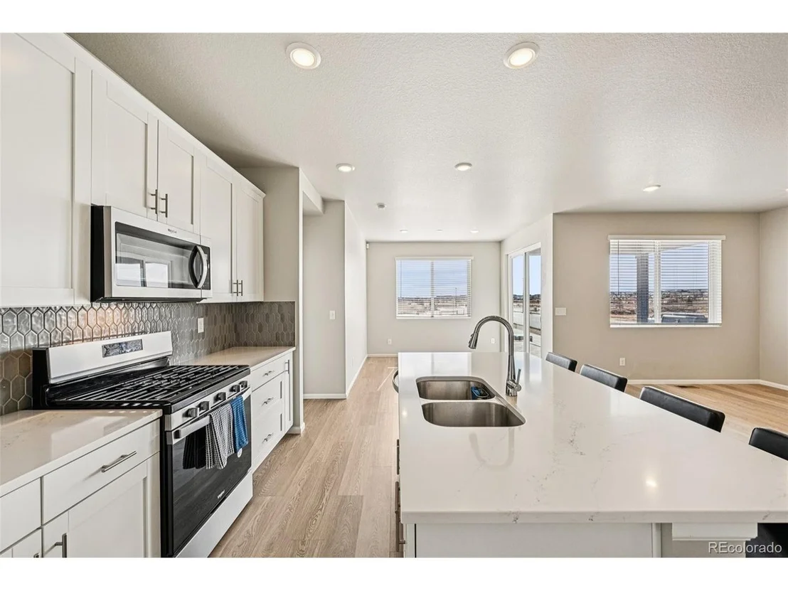 Photo of 6002 Hourglass Dr