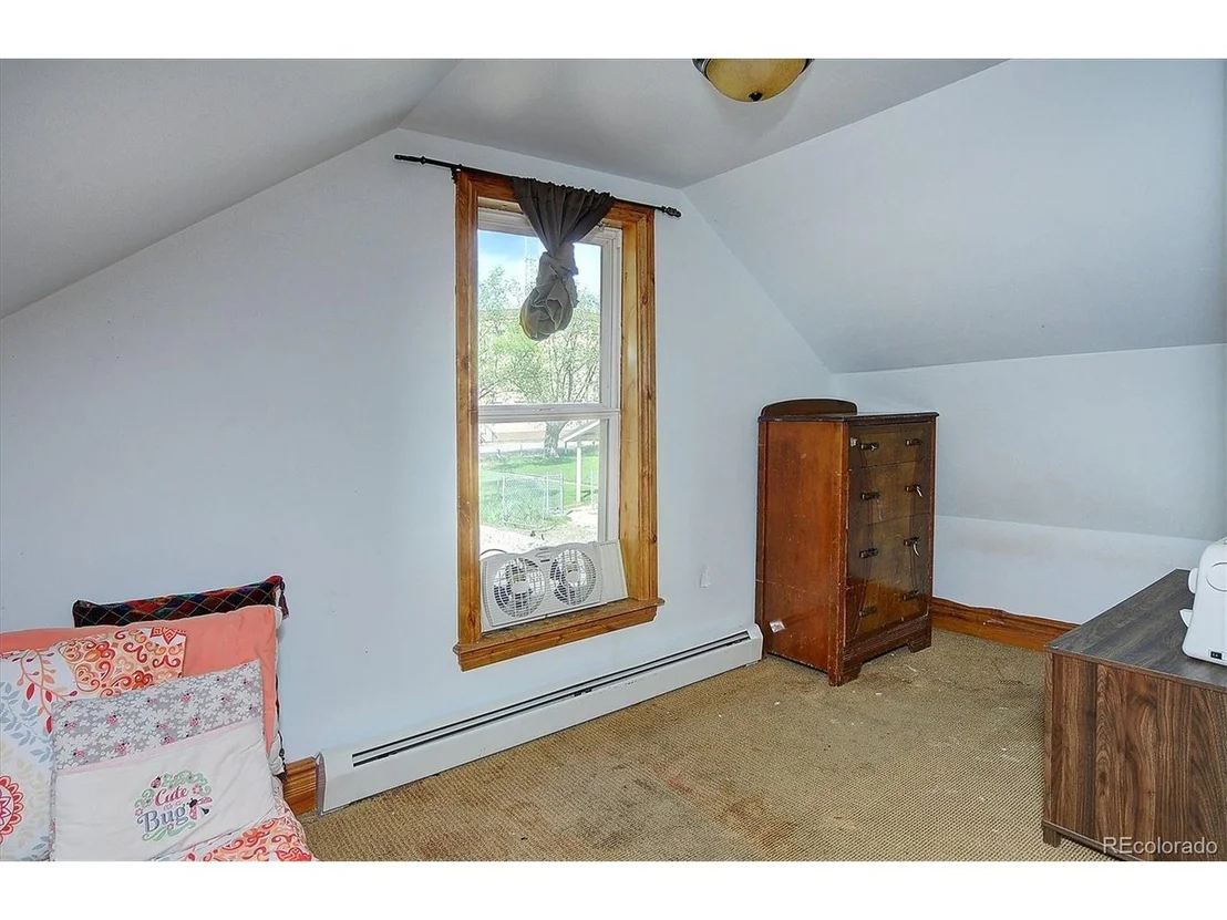Photo of 612 W 3rd St