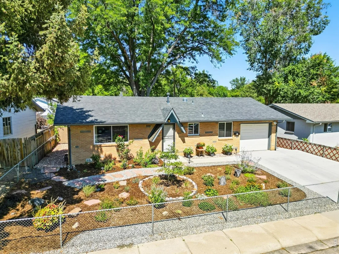 Photo of 16 Merideth Ln