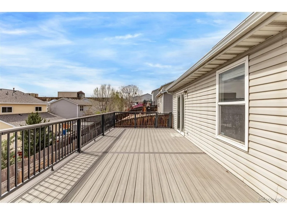 Photo of 452 E 78th Dr