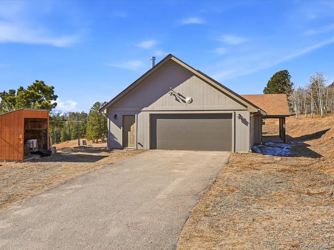 Photo of 2979 Coyote Cir