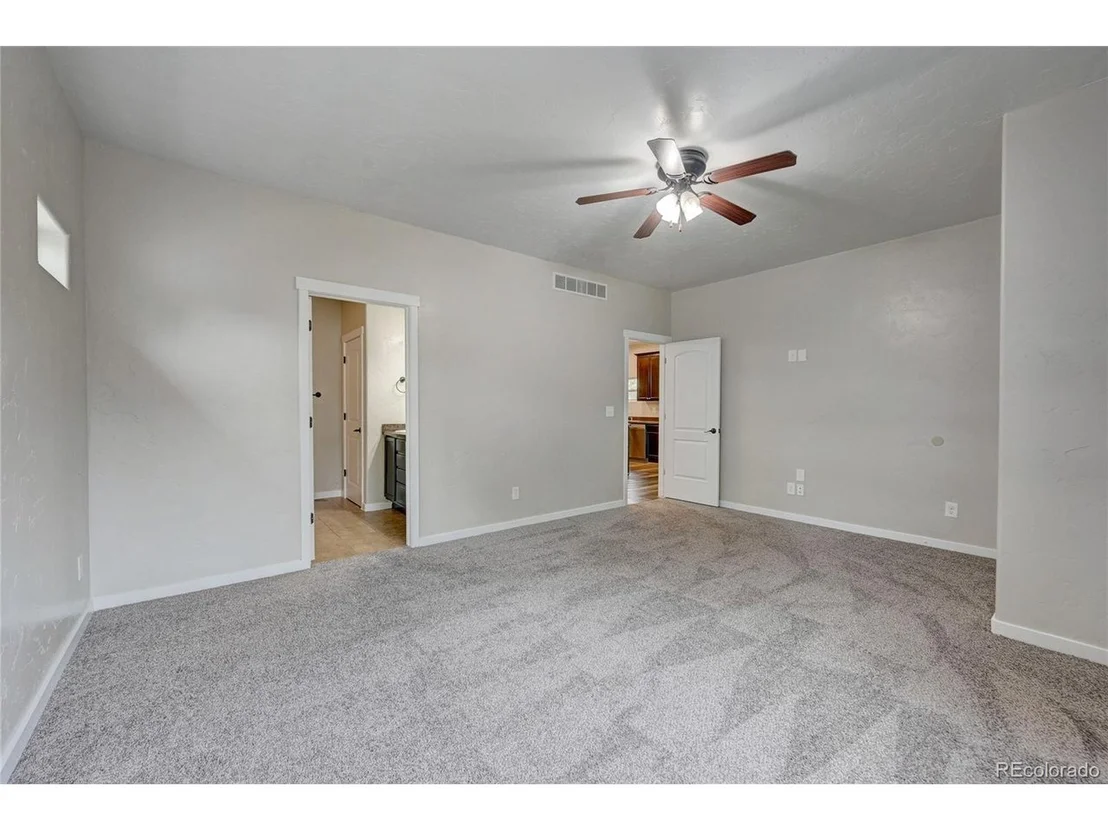 Photo of 10207 Dover St