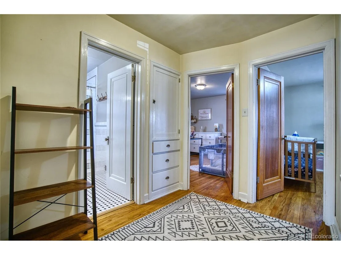 Photo of 1859 12th Ave