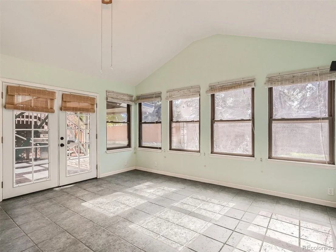 Photo of 5524 W 60th Pl