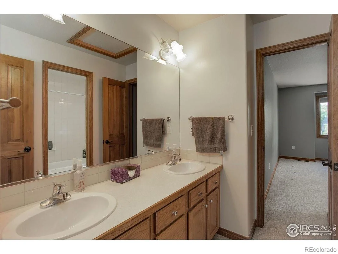 Photo of 2130 Parkview Dr