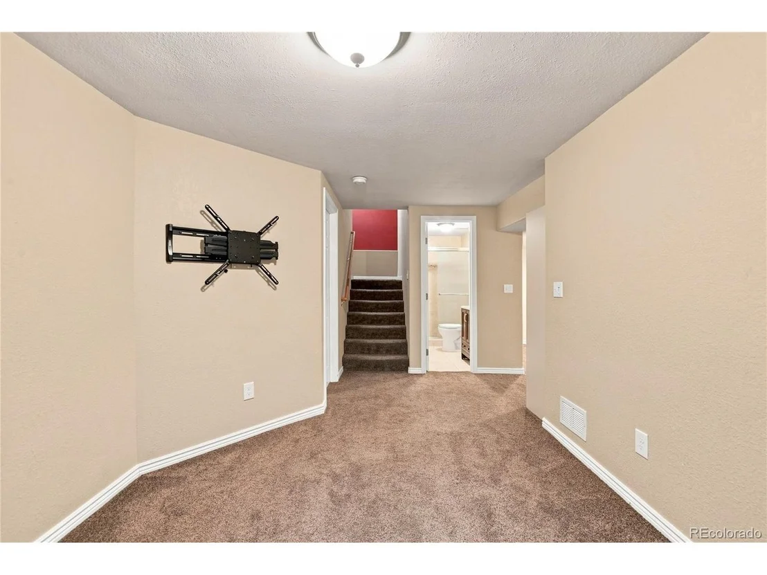 Photo of 857 McClure Ave
