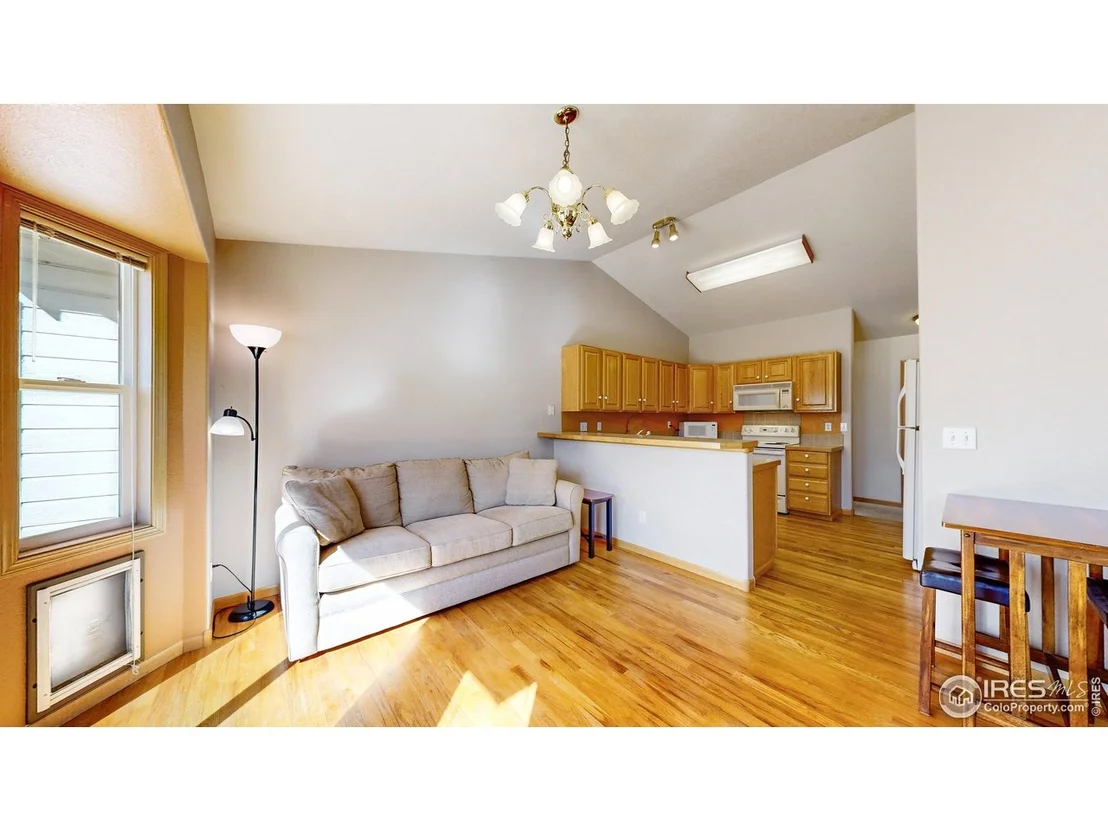 Photo of 1121 Jefferson Dr