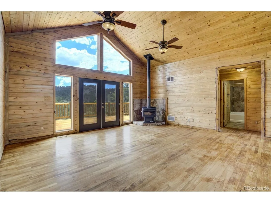 Photo of 70 Elk Cir