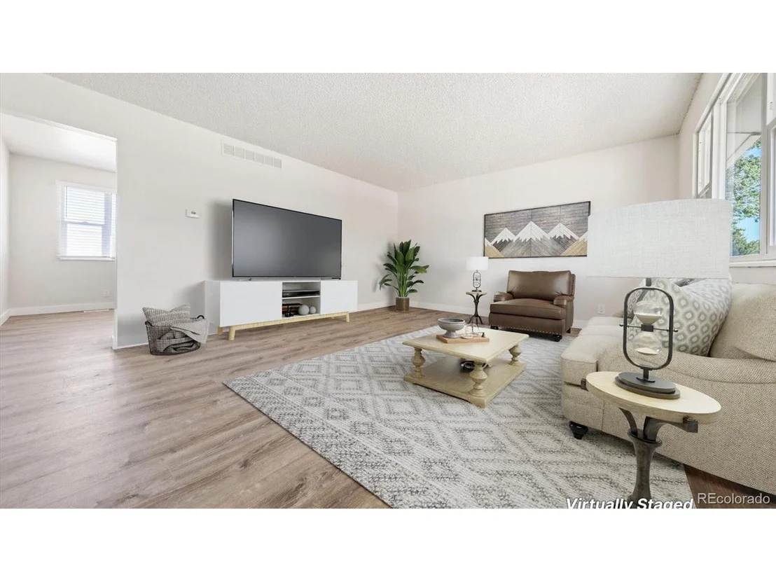 Photo of 15021 Randolph Pl