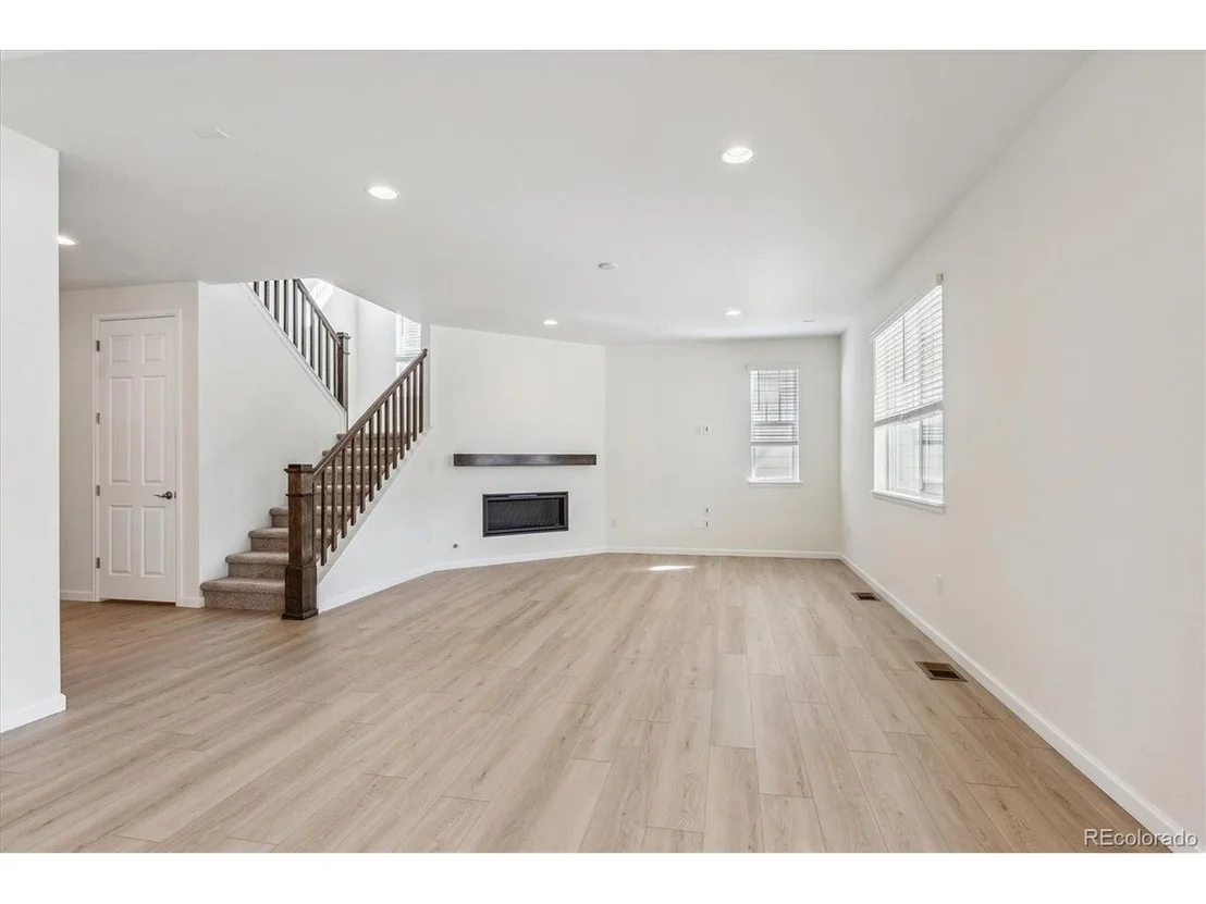 Photo of 1140 Colony Dr