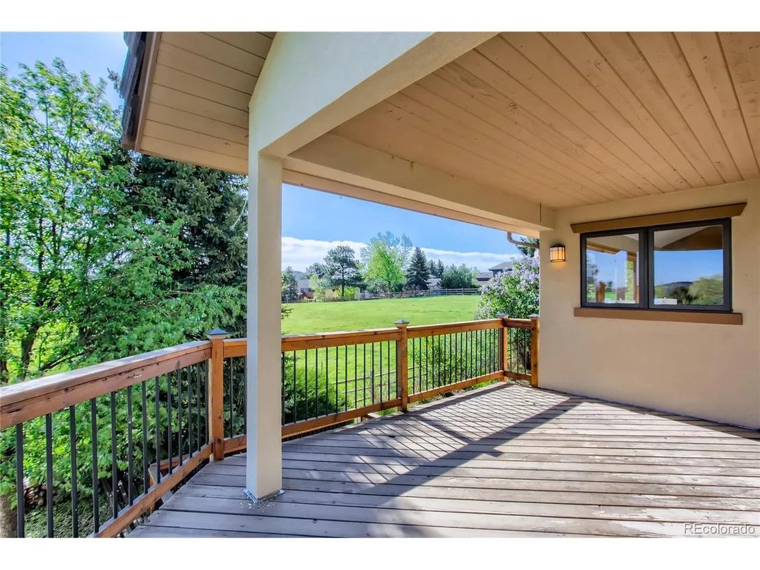 Photo of 5568 Willow Springs Dr