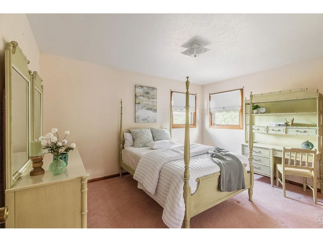 Photo of 6686 Apache Ct