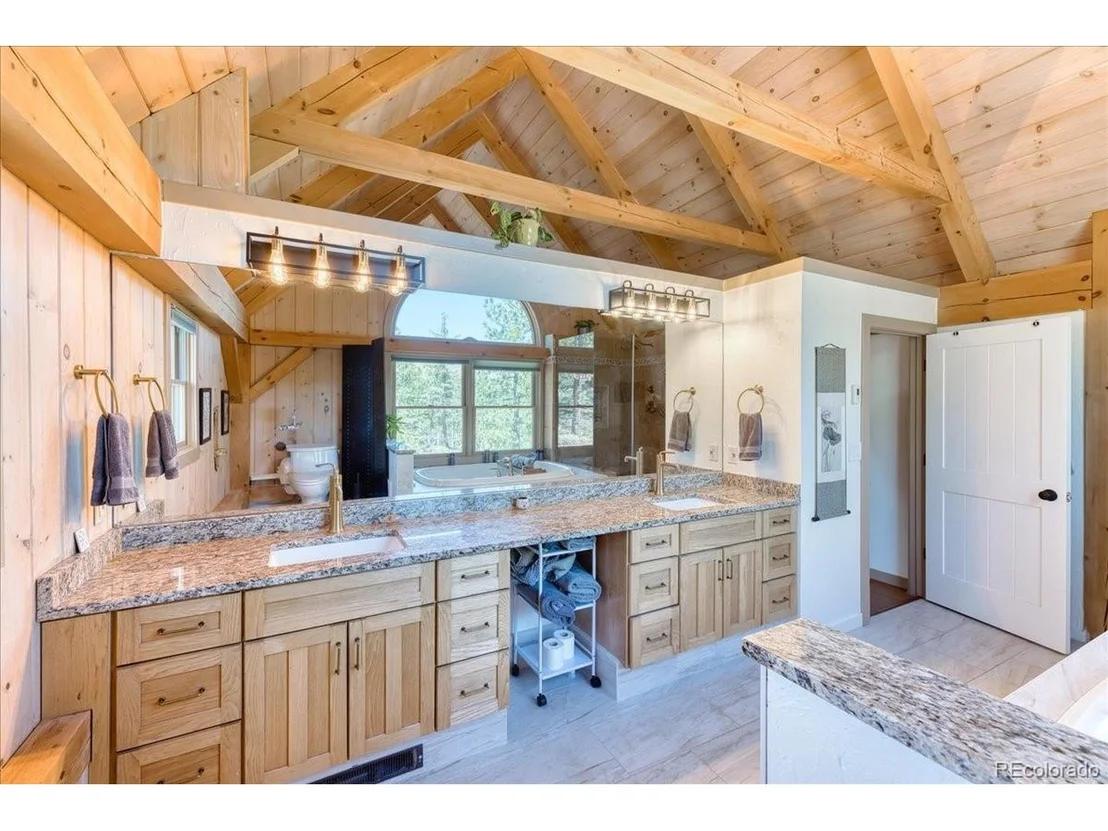 Photo of 1057 Reed Ranch Rd