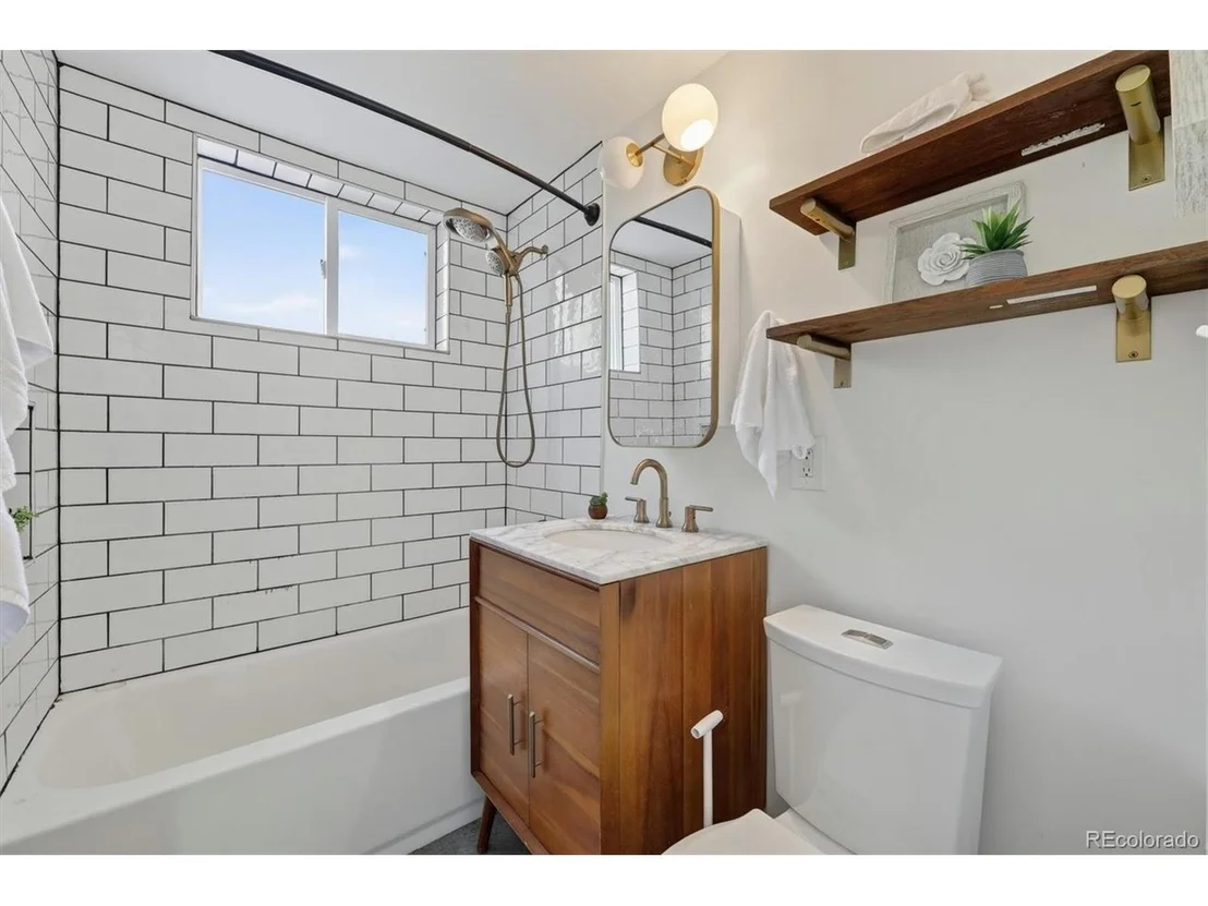 Photo of 3652 Locust St