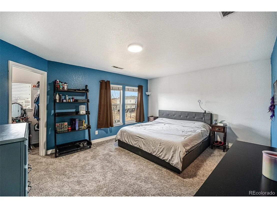 Photo of 819 Willow Dr