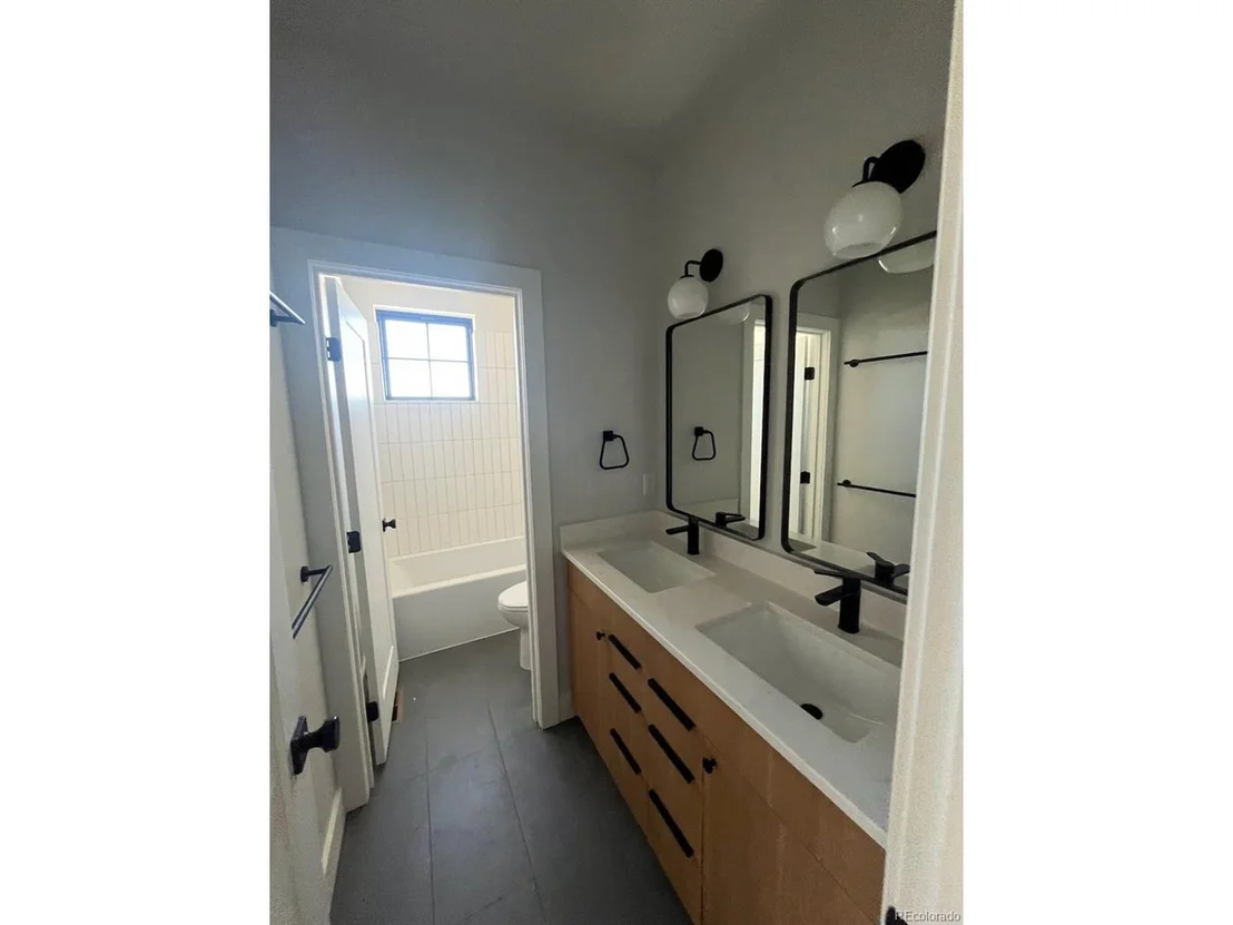 Photo of 334 Two Rivers Rd