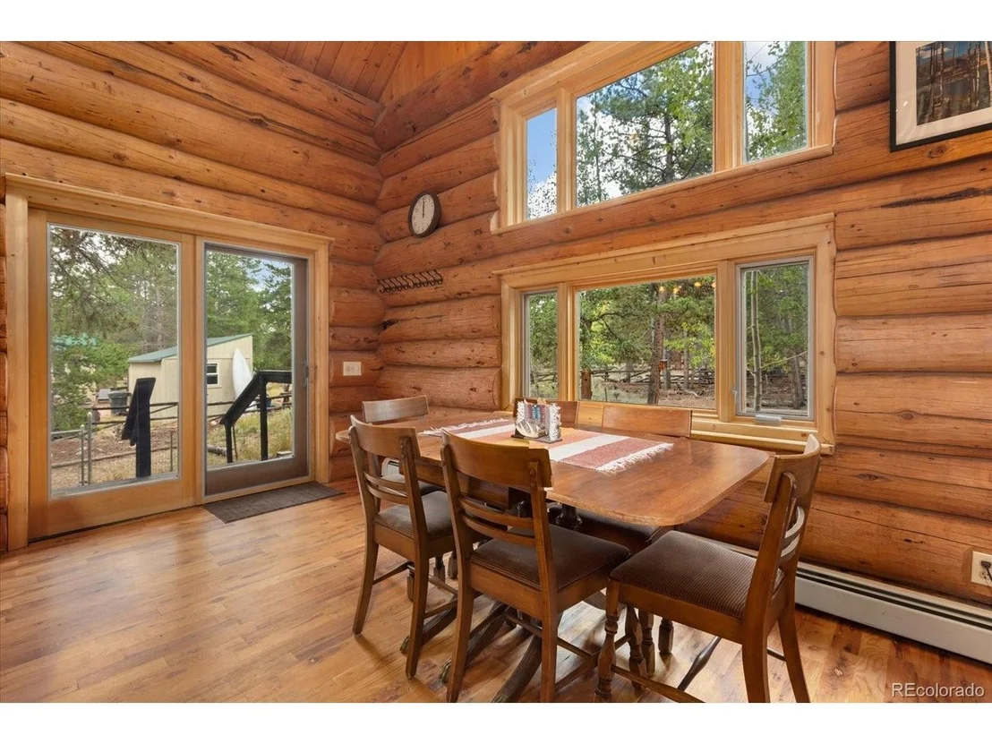 Photo of 682 Spruce Dr