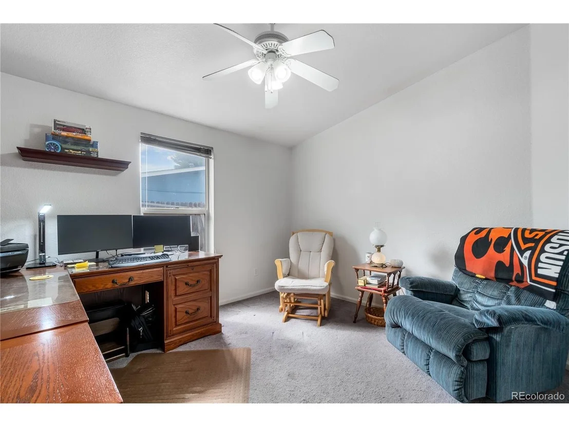 Photo of 207 Willow Dr