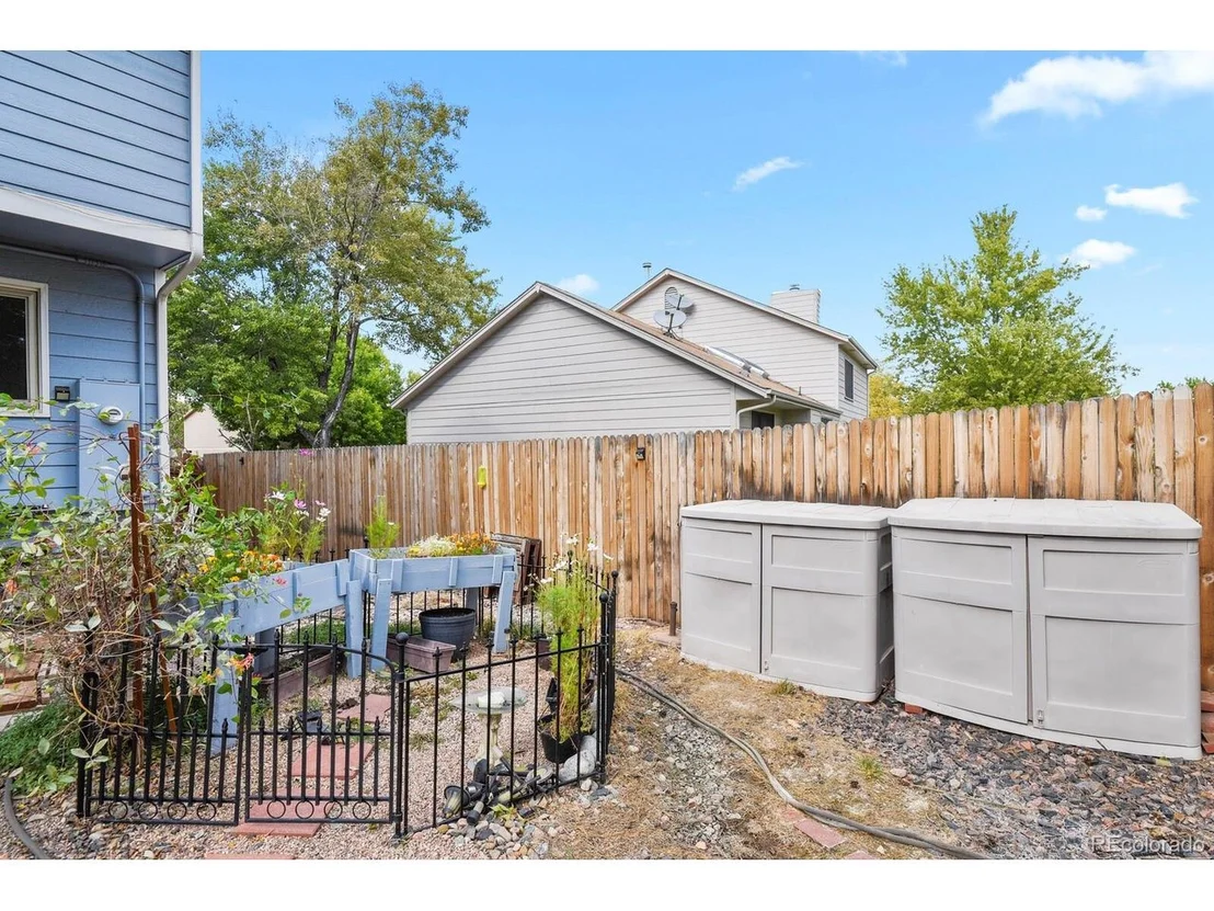 Photo of 10548 Hobbit Ln
