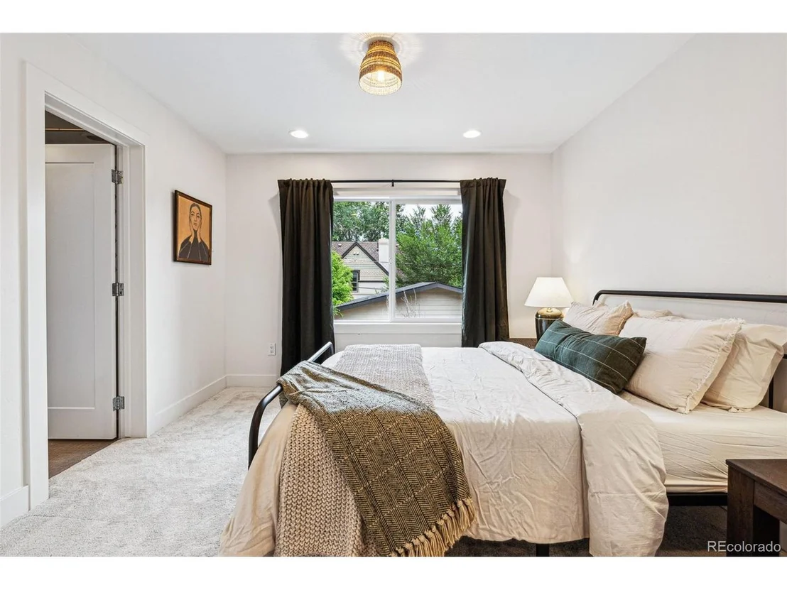 Photo of 2400 Lowell Blvd