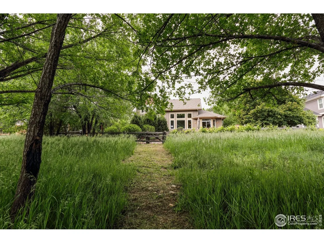 Photo of 320 McConnell Dr