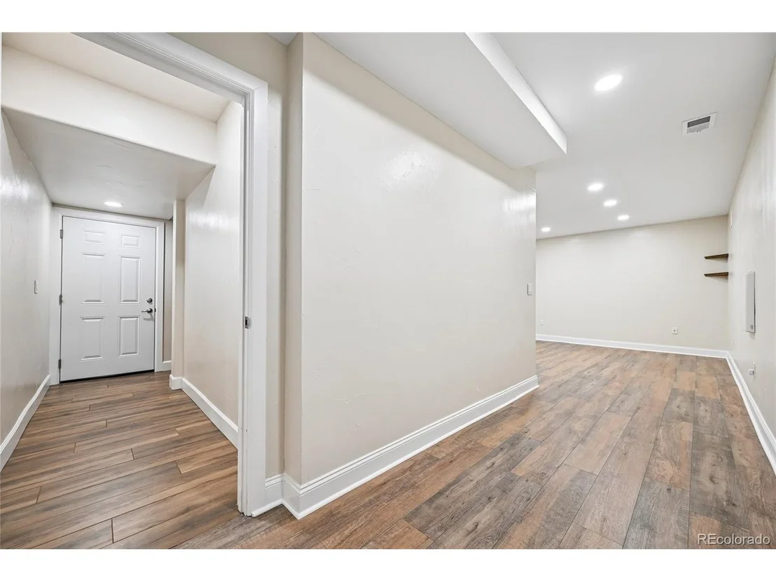 Photo of 4150 Aztec Rd
