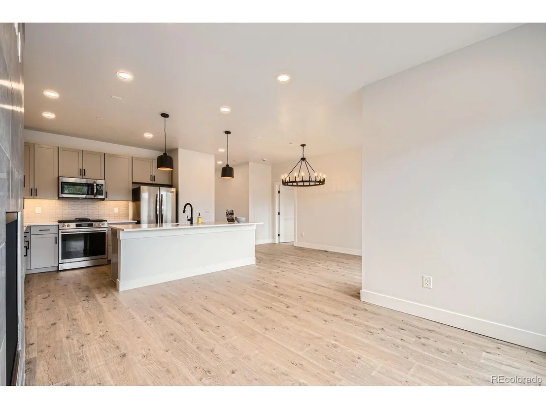 Photo of 1501 James Dr