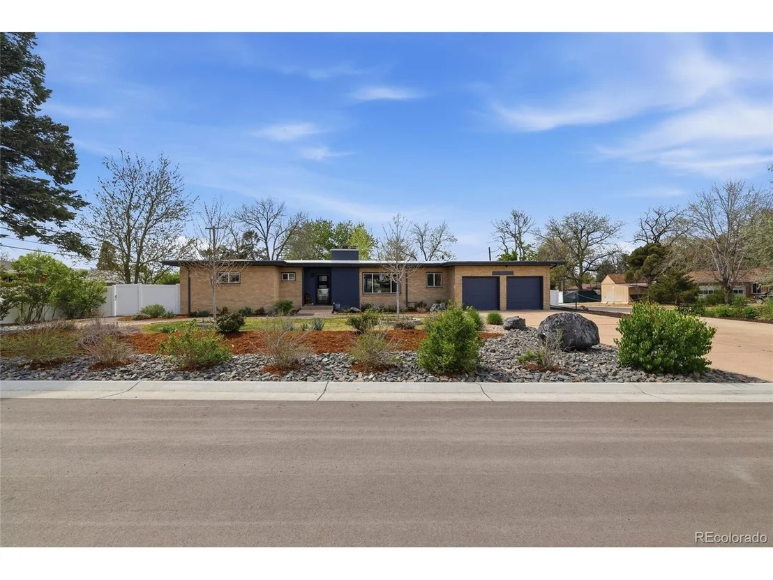 Photo of 2705 Sunset Ln