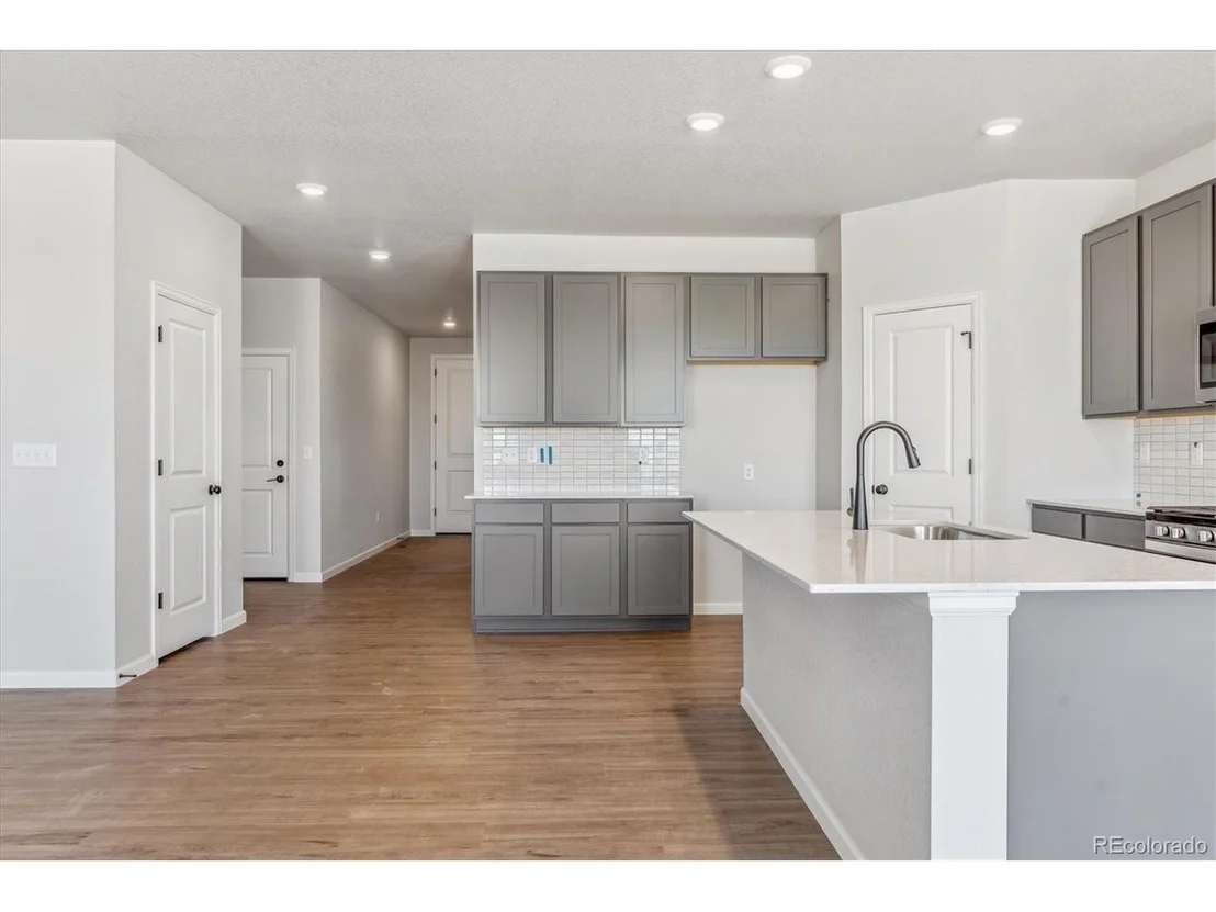 Photo of 2119 Summit Pl